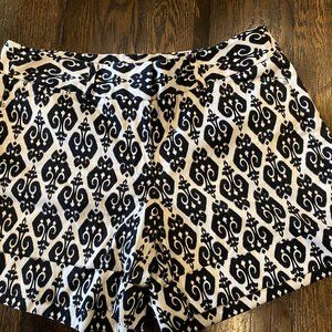 White House Black Market size 8 shorts